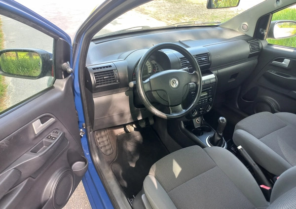 Volkswagen Fox cena 8900 przebieg: 189000, rok produkcji 2009 z Słomniki małe 154